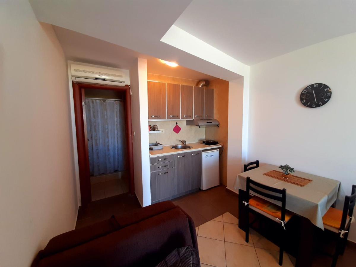 Rakocevic Apartments Petrovac Eksteriør billede