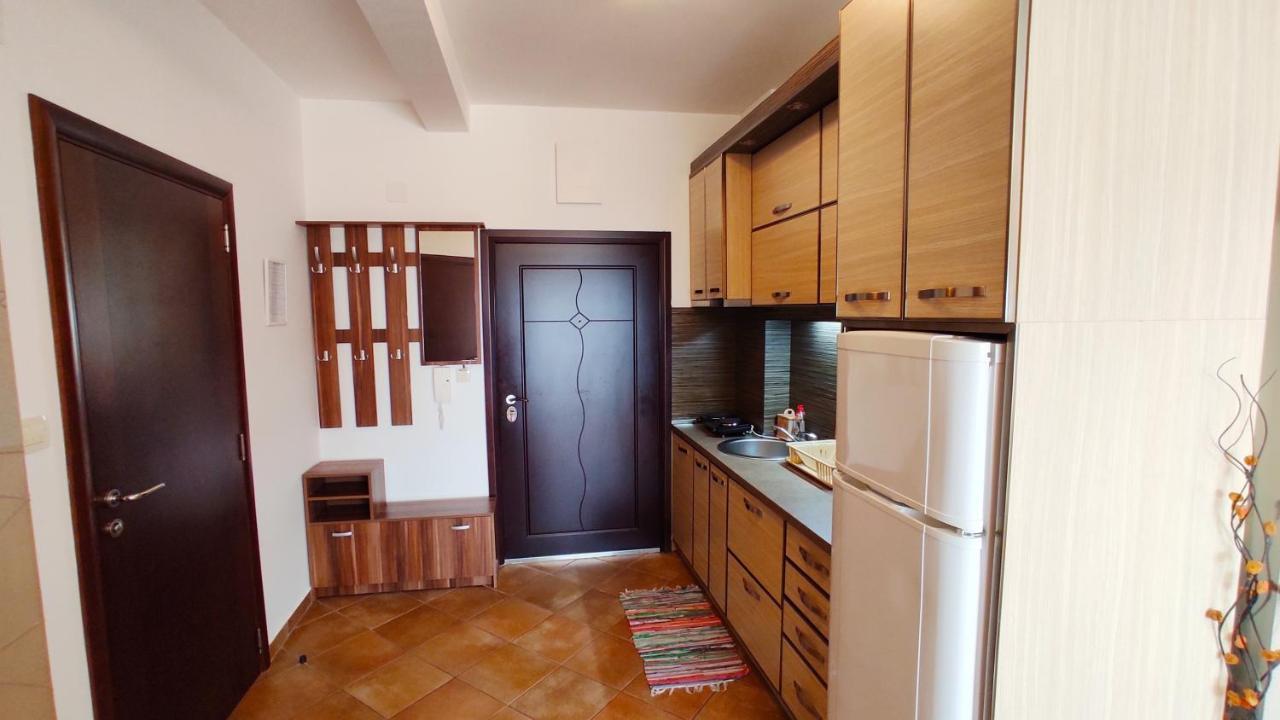 Rakocevic Apartments Petrovac Eksteriør billede