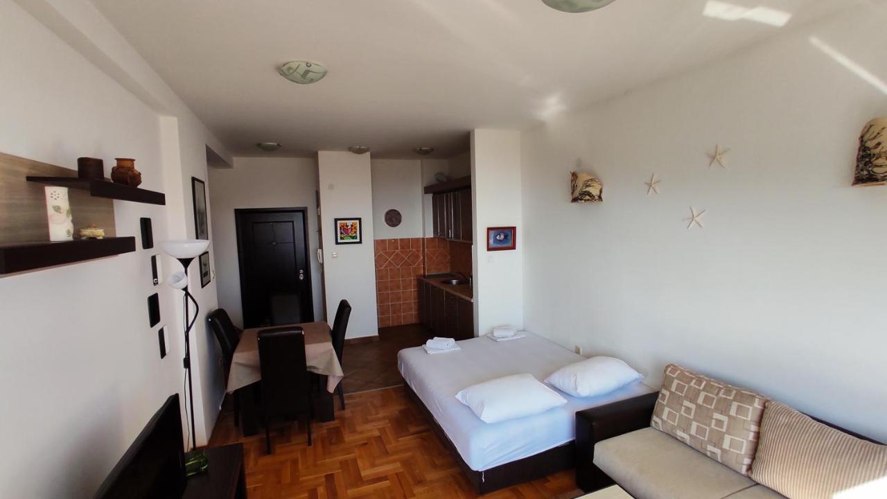 Rakocevic Apartments Petrovac Eksteriør billede
