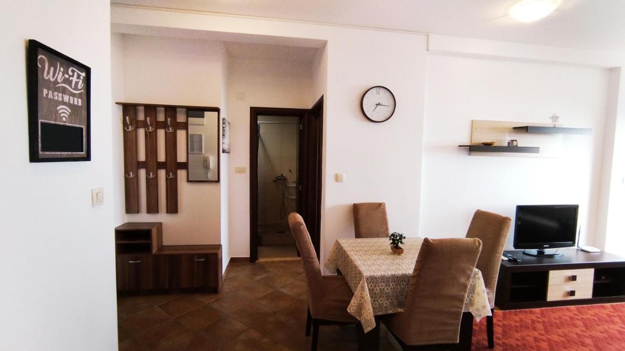 Rakocevic Apartments Petrovac Eksteriør billede