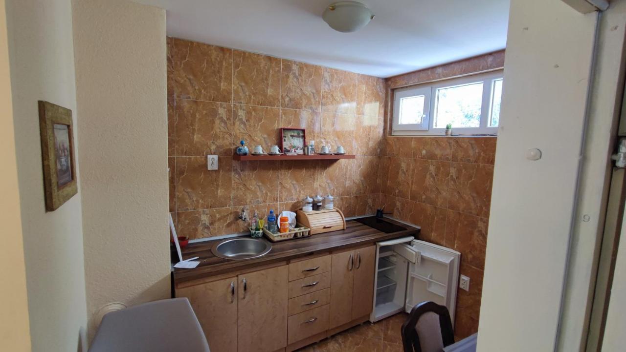 Rakocevic Apartments Petrovac Eksteriør billede