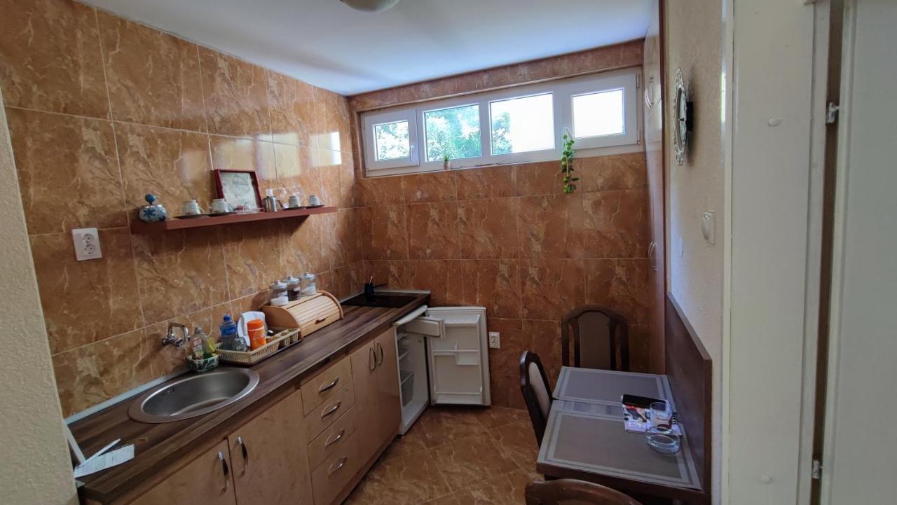 Rakocevic Apartments Petrovac Eksteriør billede